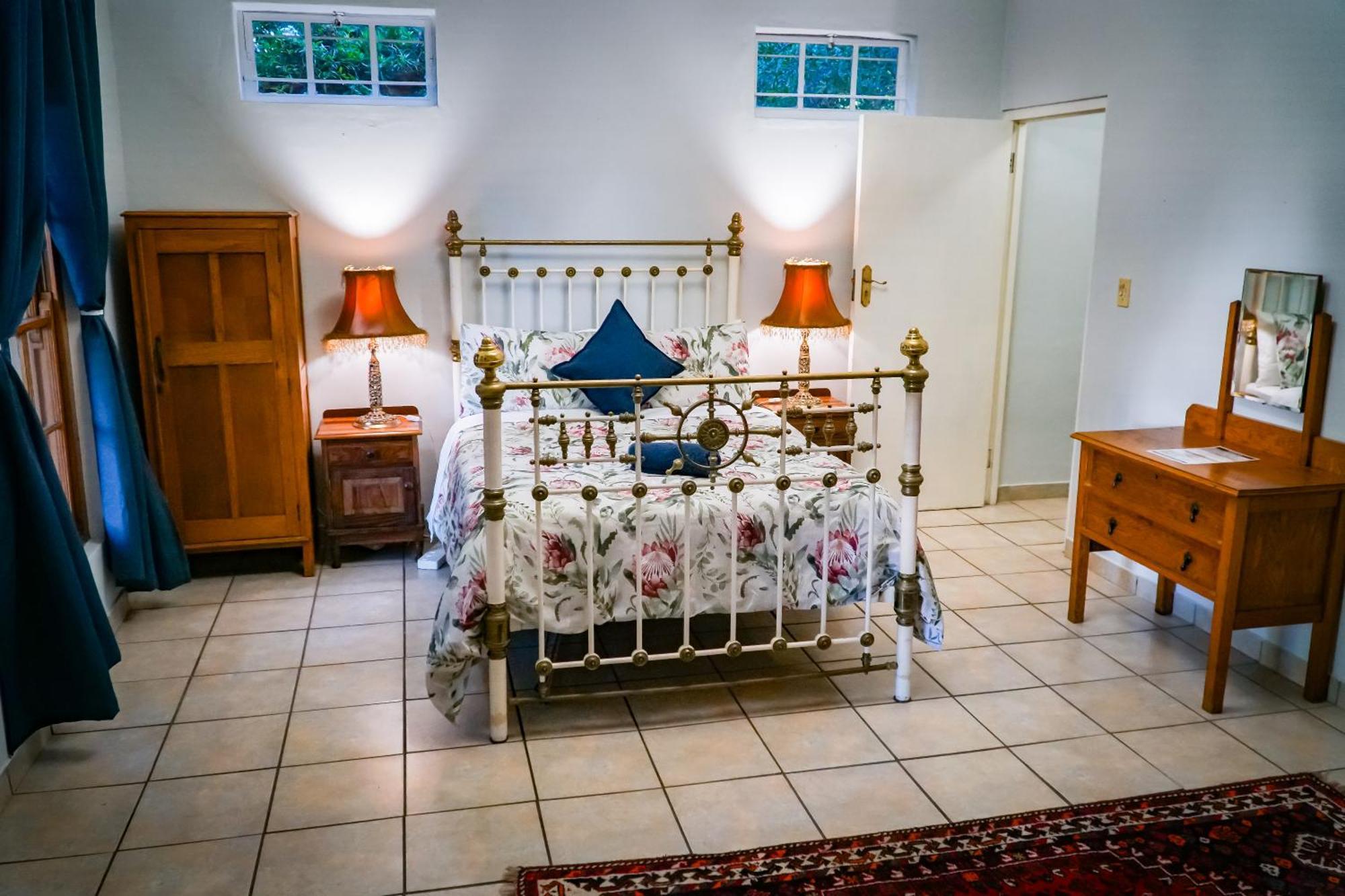 Outentique Accommodation Oudtshoorn Quarto foto