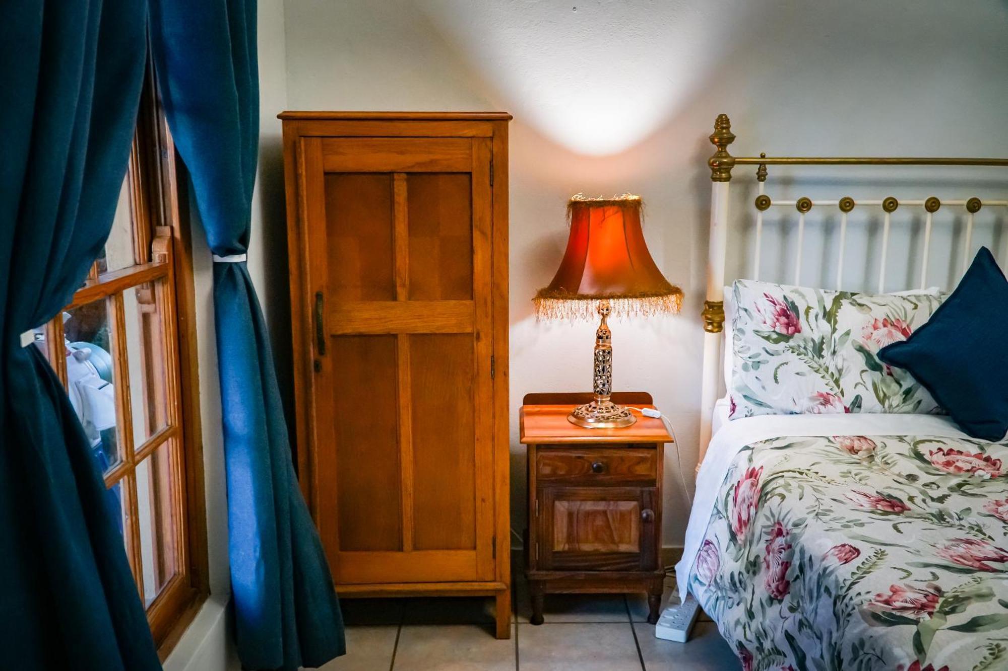 Outentique Accommodation Oudtshoorn Quarto foto